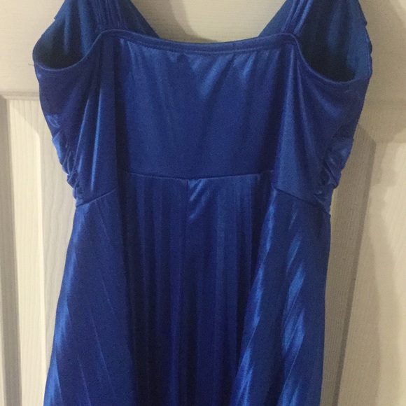 Royal Blue Satin V-neck Lined Pleated Dress - Picture 6 of 9